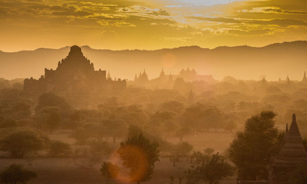 Bagan o zachodzie słońca